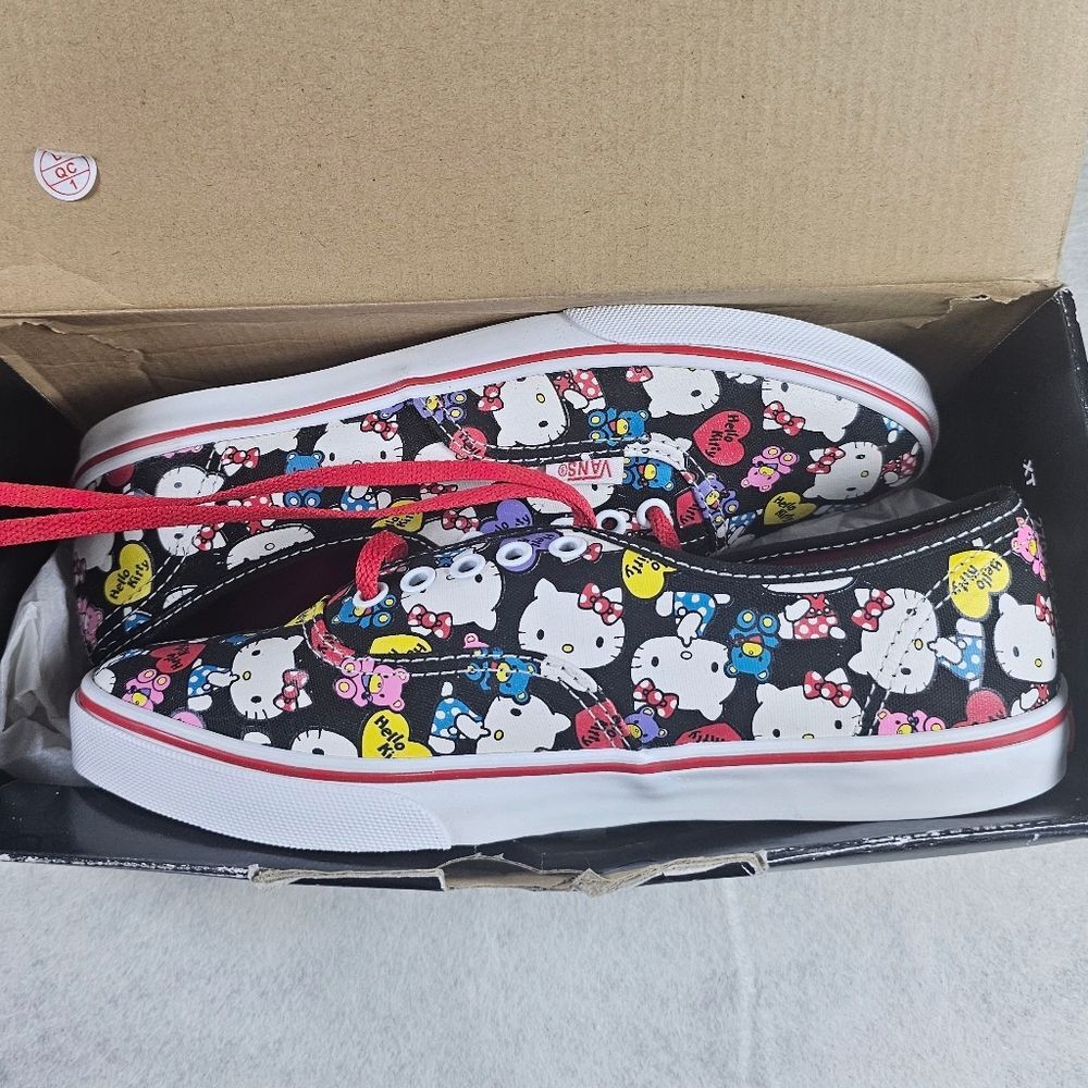 NEW Women's Hello Kitty x Vans Low-Top Sneakers – Black/Red Limited Edition - Picture 5 of 9